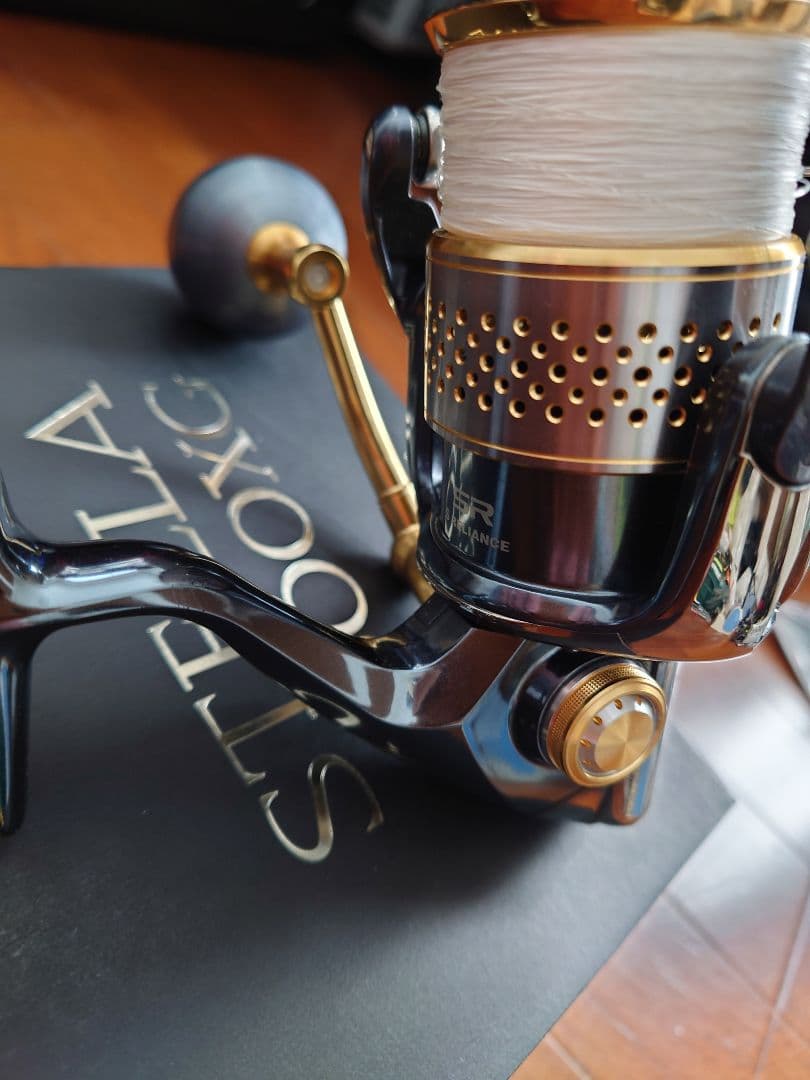 STELLA スピニングリール 10ステラ4000XG 夢屋ノブ付き。