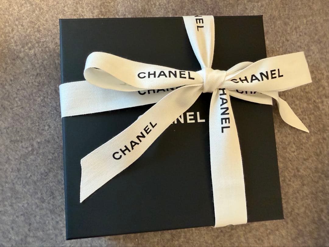 CHANELシャネルイヤーズギフト2025鹿モチーフロングネックレス