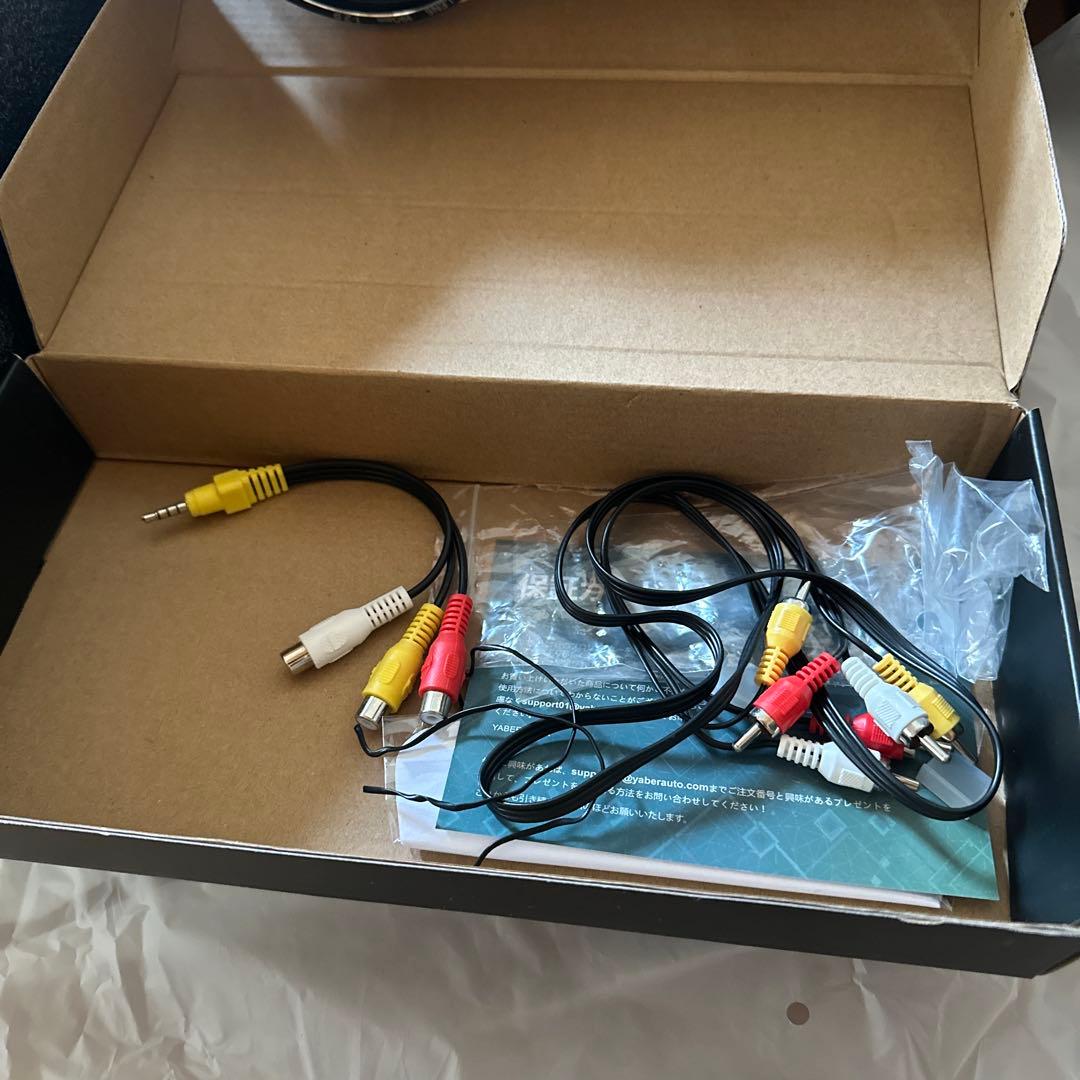 YABER Y30 LEDプロジェクター 本体　付属品、説明書付き