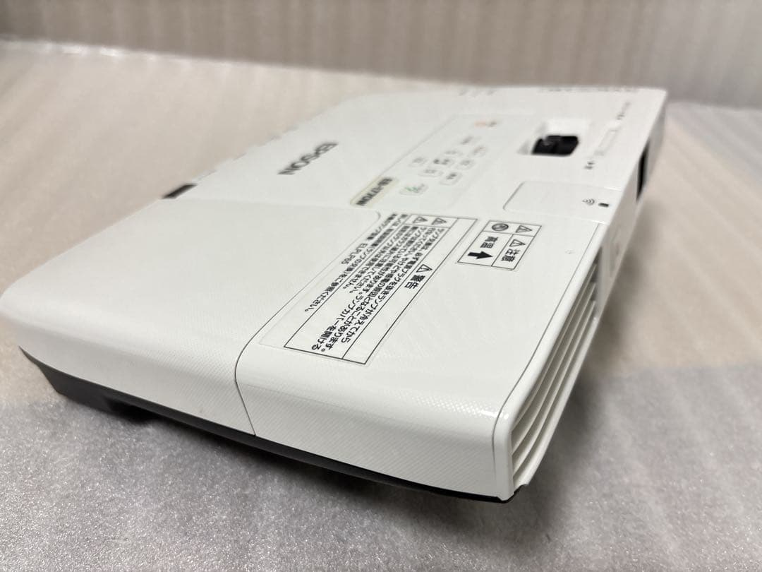 EPSON EB-1770W プロジェクター本体 ランプ使用487時間