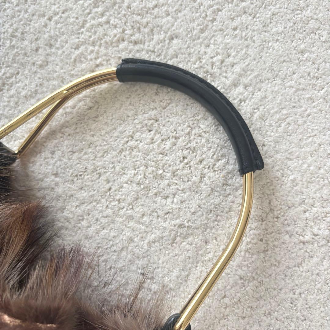 ヴィオラドーロ　レザー　ファー　ハンドバッグ