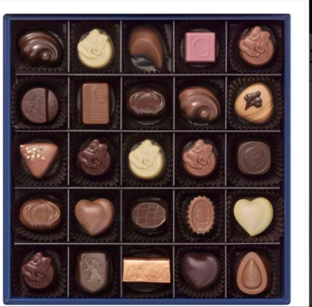 期間限定品　ゴディバ ラグジュアリーボックス チョコレート　定価23,220円