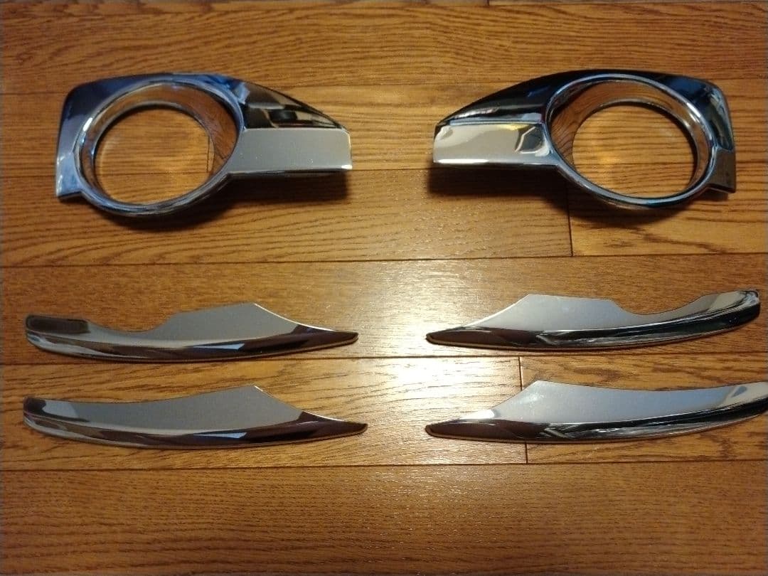 70ヴォクシー後期フォグランプガーニッシュ