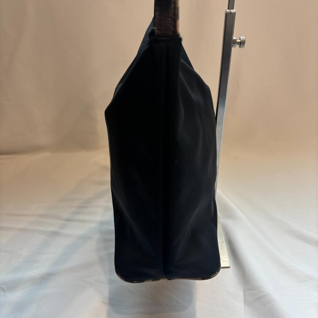 バーバリー ナイロン ハンドバッグ ノバチェック 黒 ワンショルダー