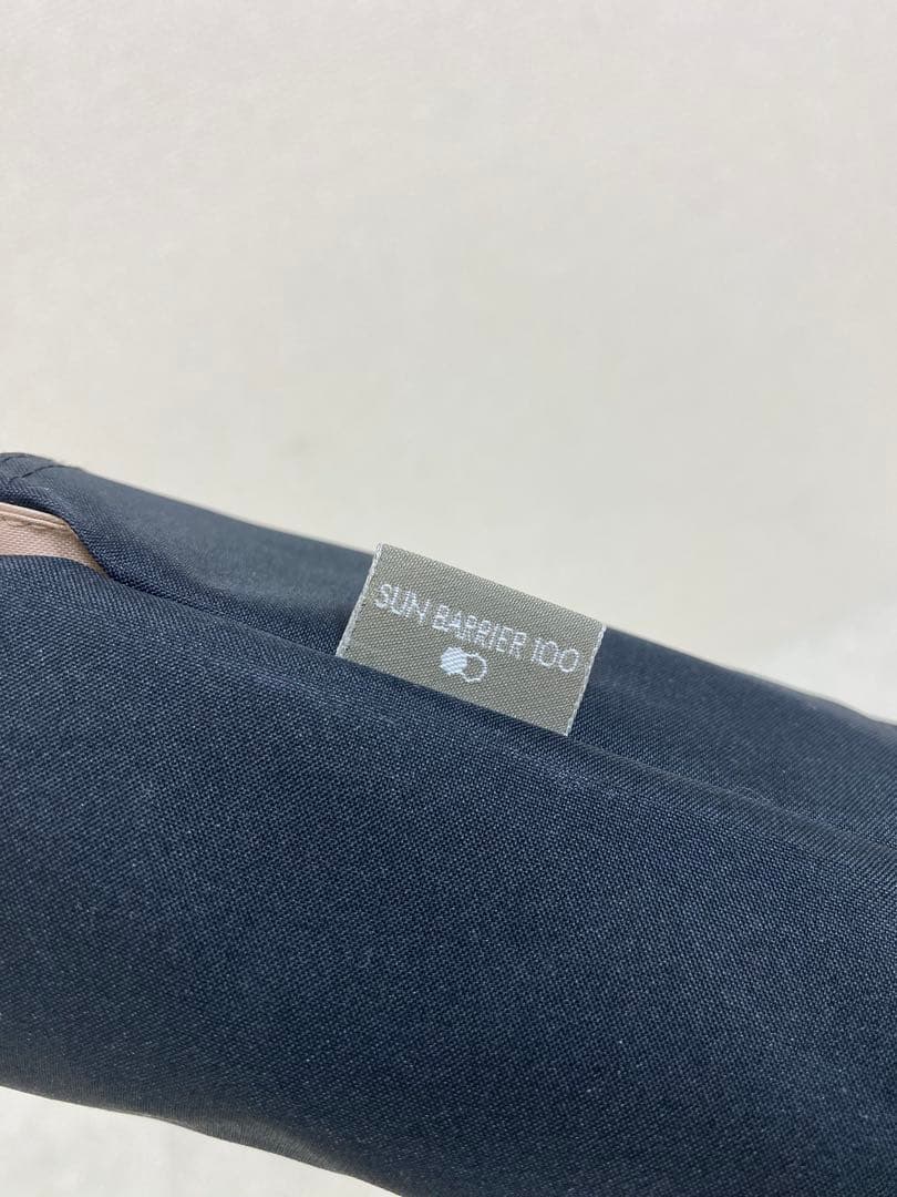 【美品】SUN BARRIER100 2段折 折りたたみ日傘 コンビ