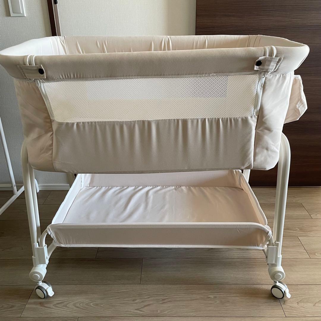 折り畳み ベビーベッド　ホワイト