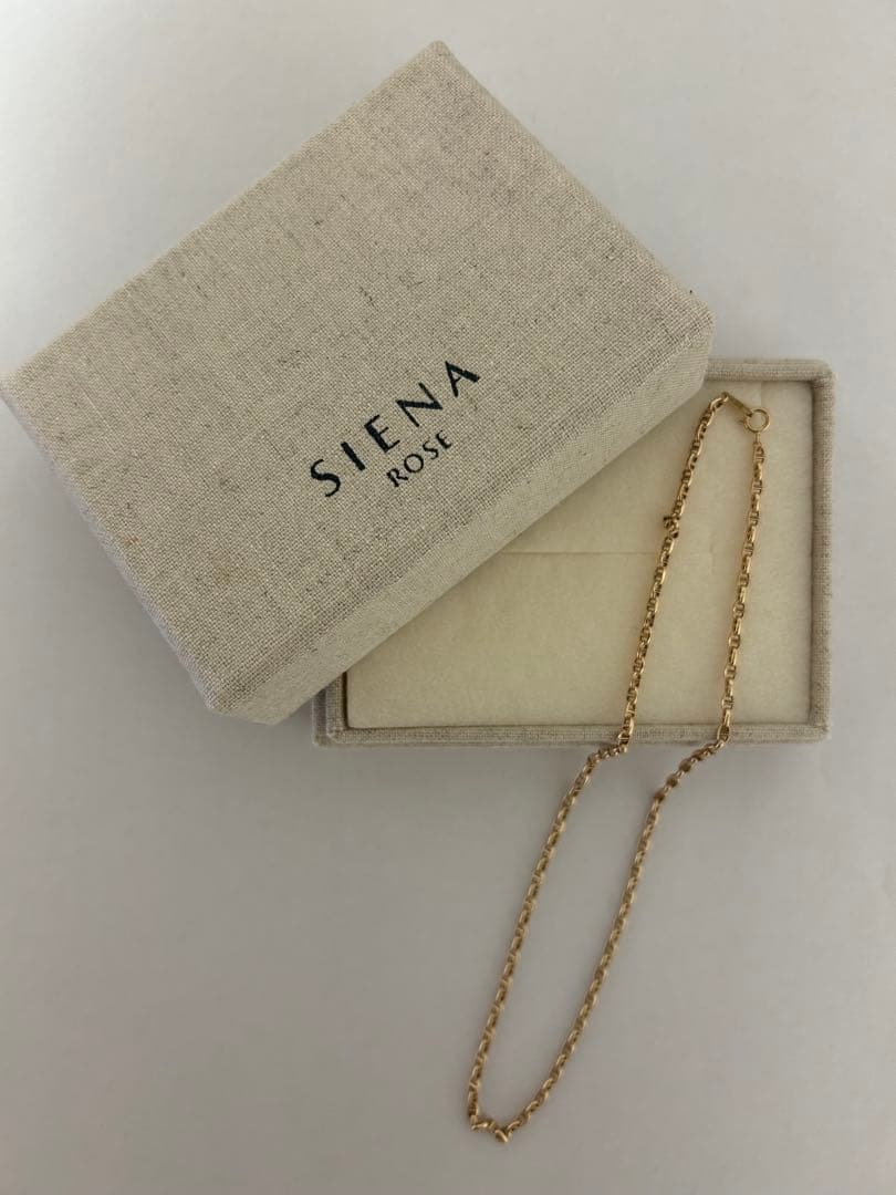 2月限定★シエナロゼ ネックレス★未使用に近い