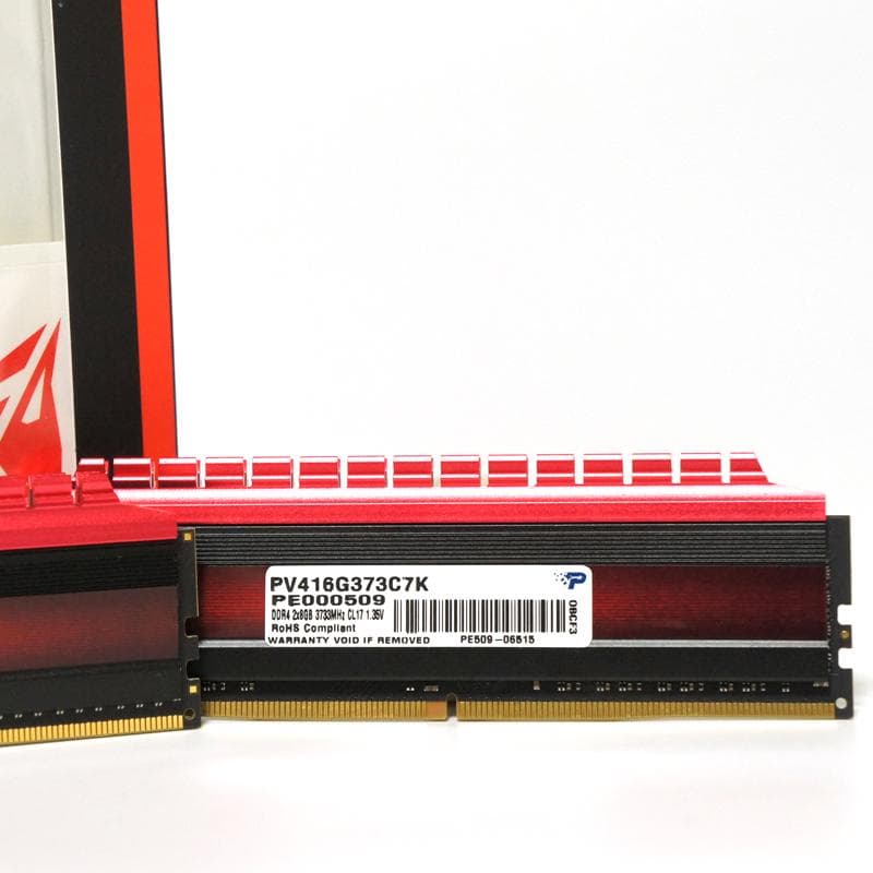 DDR4 16GBキット (2 x 8GB) PV416G373C7K 動作品