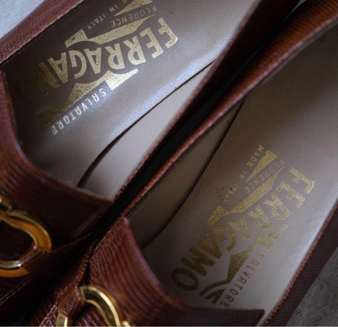 年末限定値下げ！SalvatoreFerragamoリザードガンチーニローファー