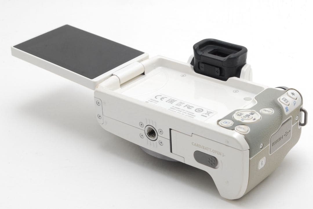 ✨極美品✨キャノン EOS Kiss M❤️Wi-Fi&ラクラク自撮り！