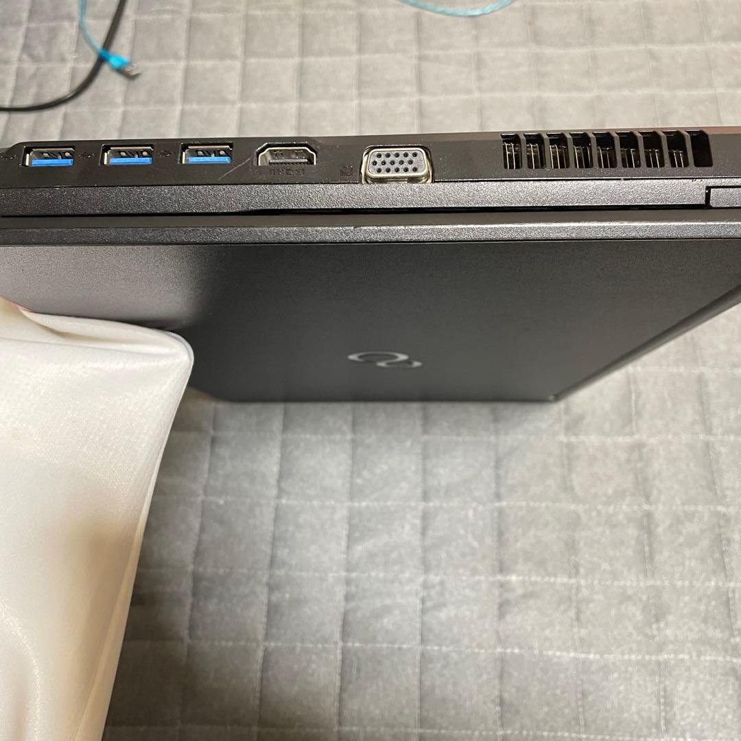 富士通 ノートパソコン Windows11