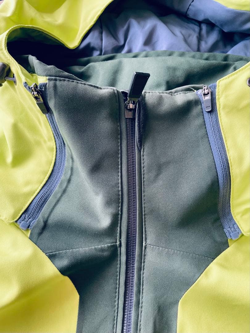 HALTI スキーウエア上下　メンズ（Sサイズ相当）