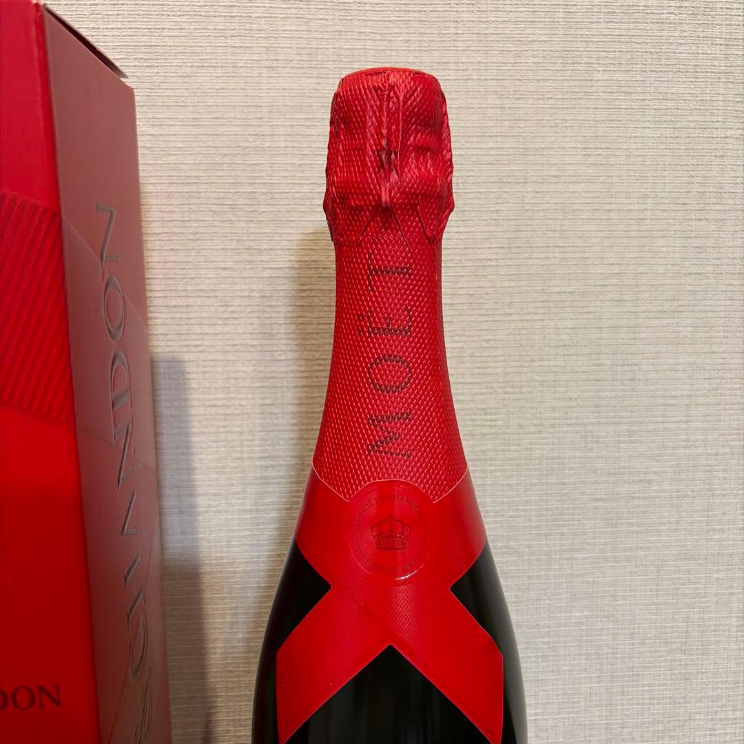 モエ・エ・シャンドン モエ アンペリアル シェア ザ ラブ