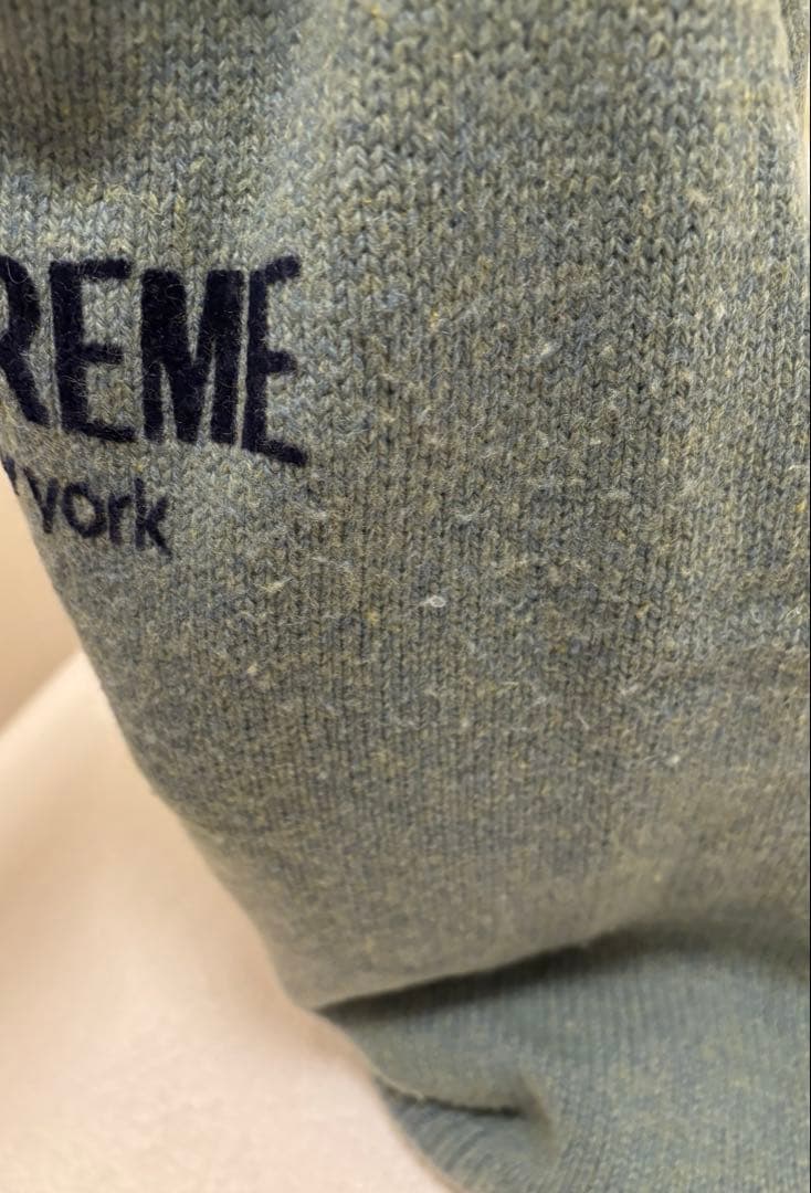 supreme flocked logo sweater Sサイズ