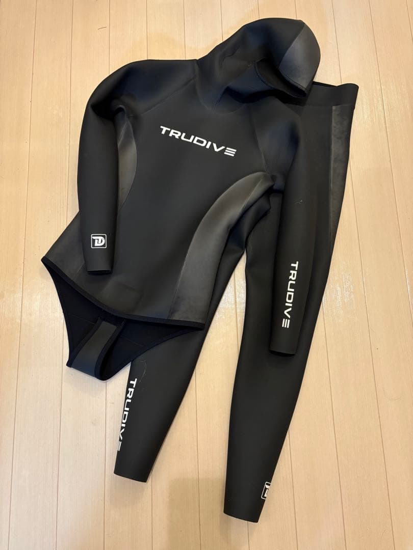 TRUDIVE 2mm フード付きウエットスーツ