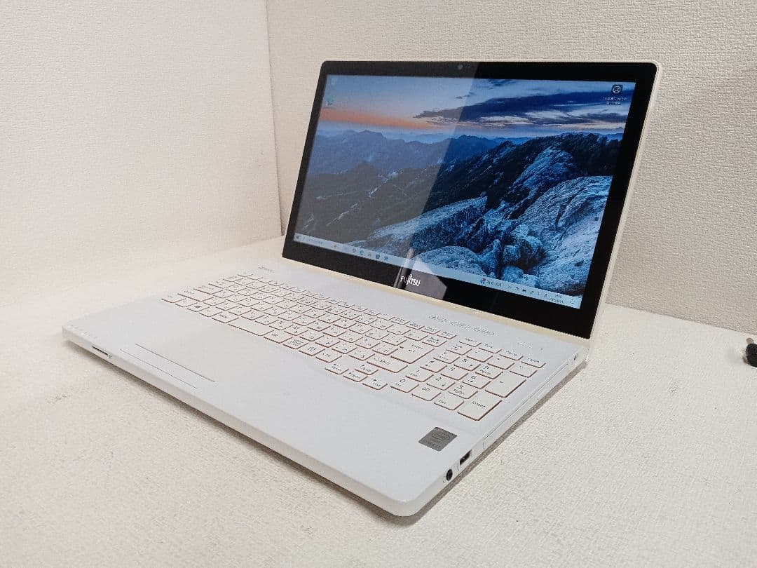 ⊕ Lifebook AH77/U FMVA77UW ストレージ無 16GB