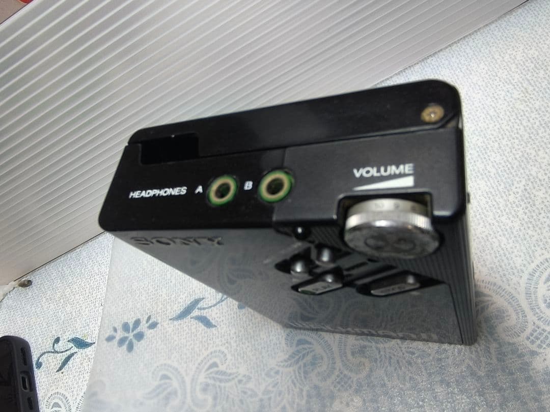 【希少ホルダー付】SONY WALKMAN II WM-2 通電のみ確認 不動品