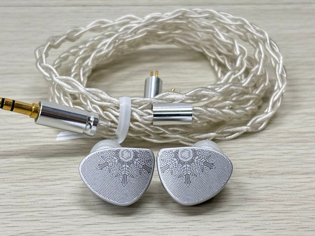 水月雨(MOONDROP) Aria  Edition