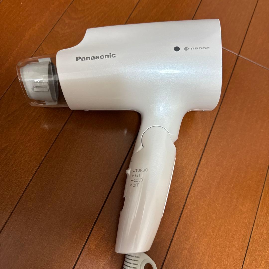 Panasonic ナノケア ヘアドライヤー ホワイト 品番 EH ーNA2K