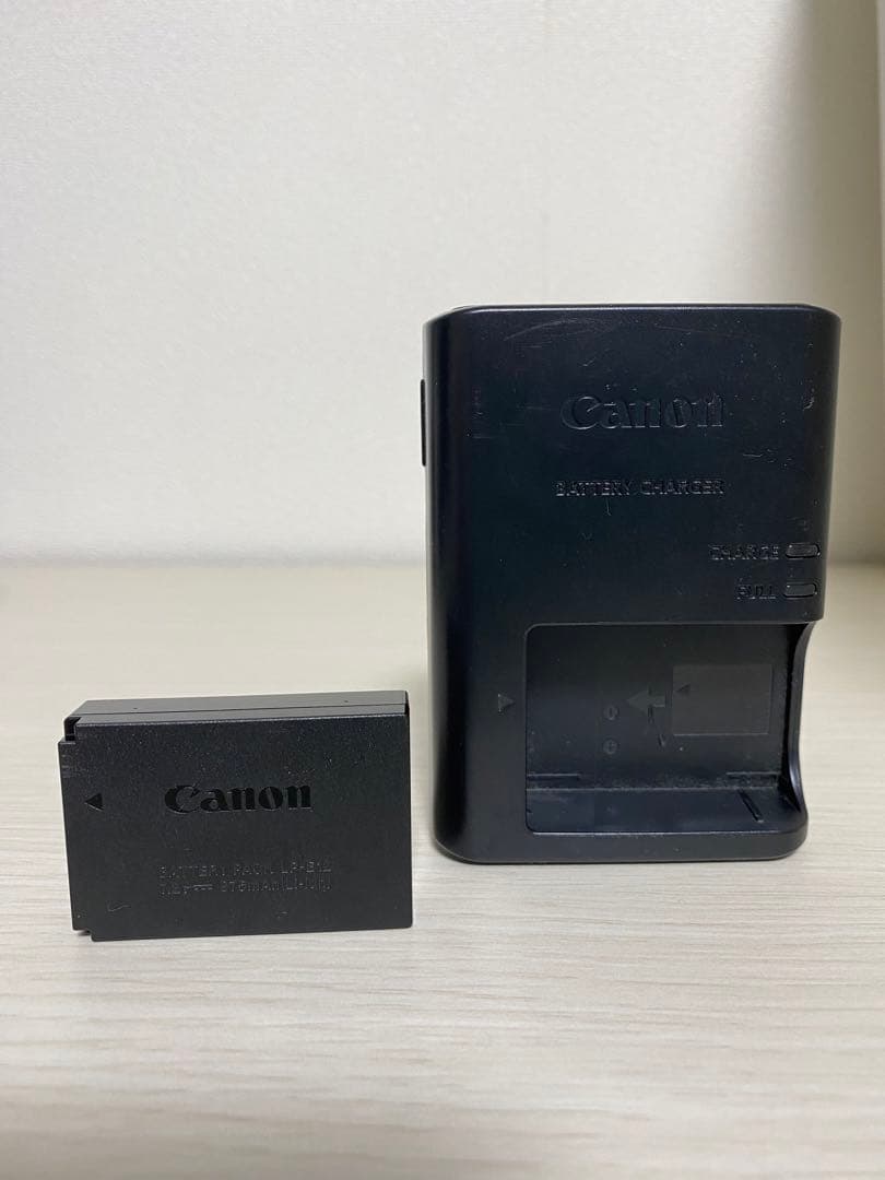 Canon ミラーレス一眼 EOSkissM トリプルレンズセット ホワイト