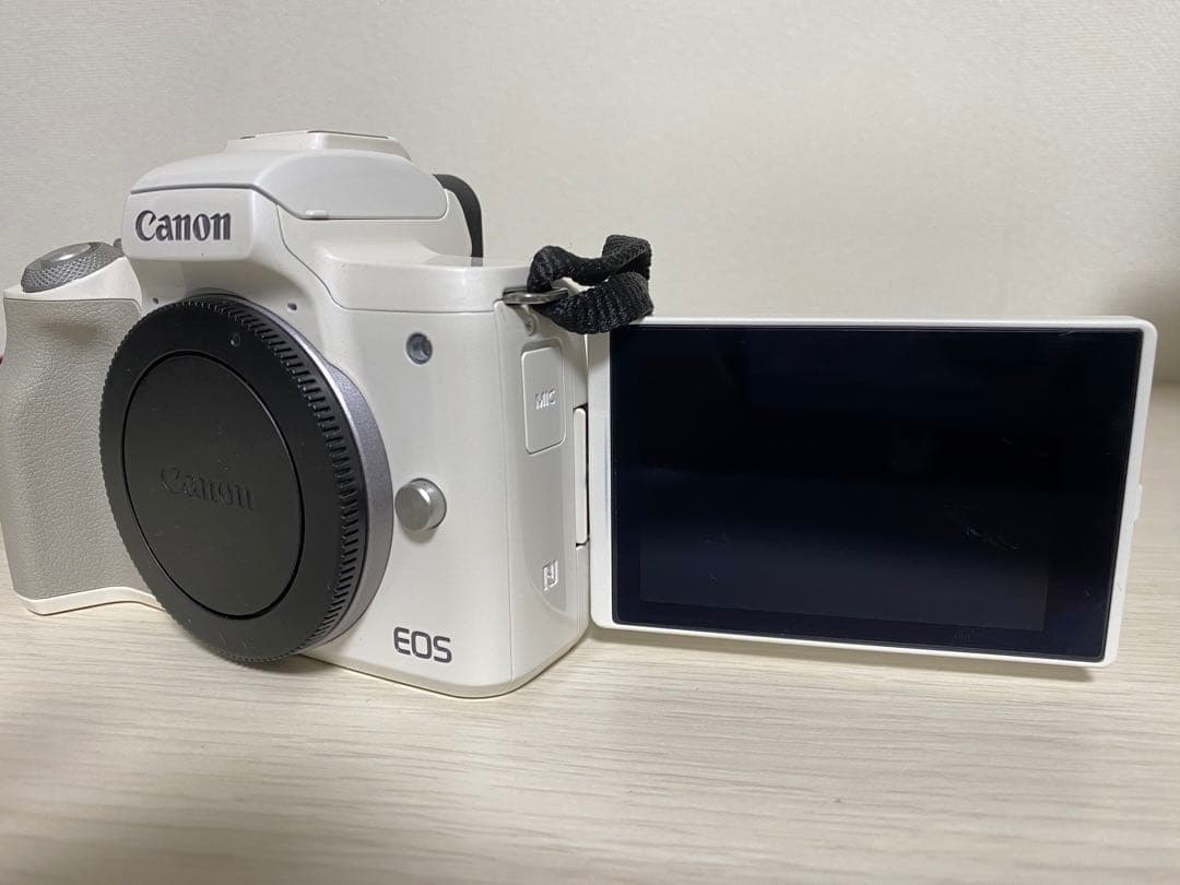 Canon ミラーレス一眼 EOSkissM トリプルレンズセット ホワイト