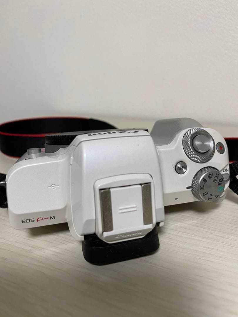 Canon ミラーレス一眼 EOSkissM トリプルレンズセット ホワイト