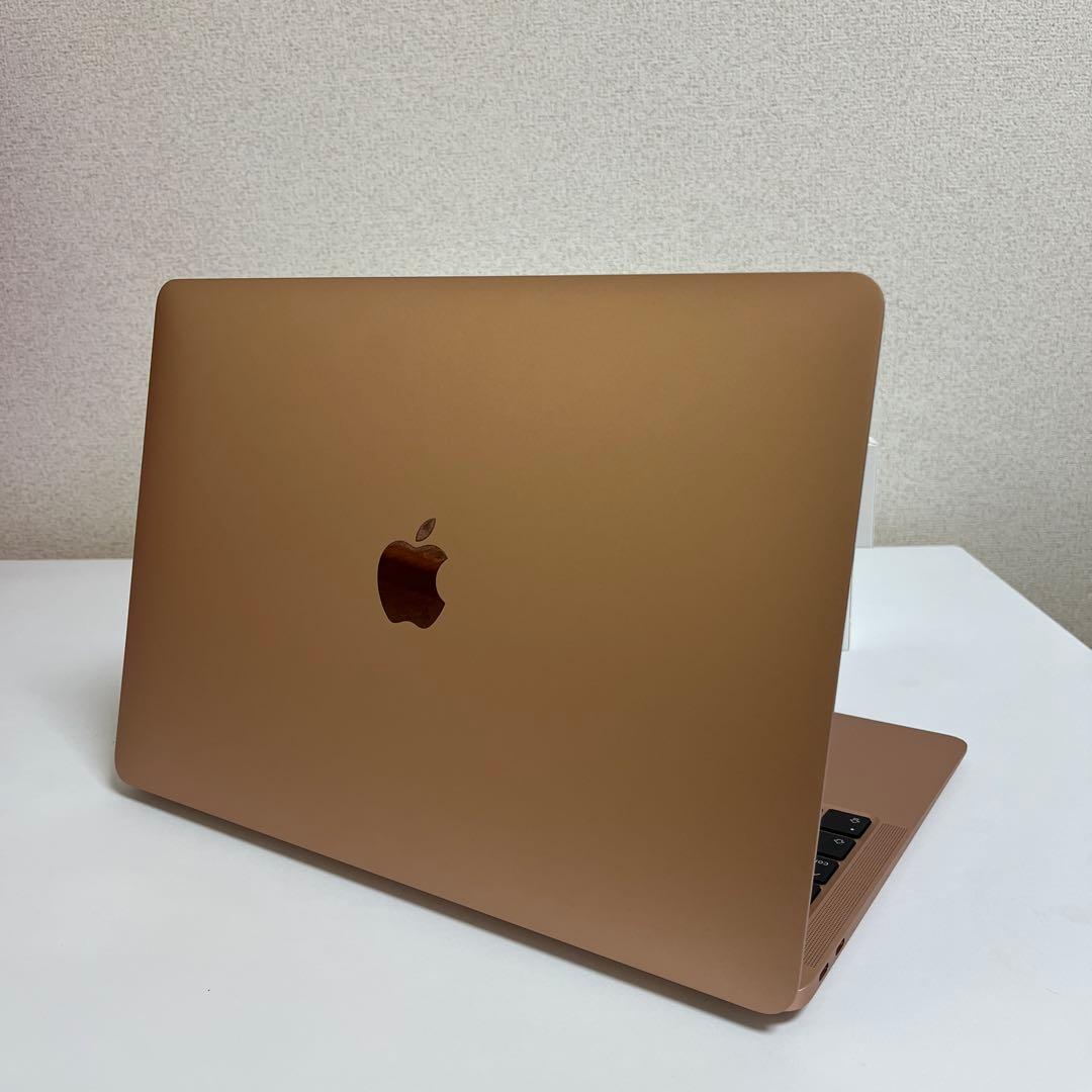オフホワイトMacBook Air/M1/13インチ/8GB/256GB