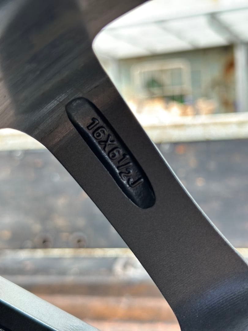 ２０５／６０Ｒ１６　ホイール付スタッドレスタイヤＶＲＸ２　４本セット