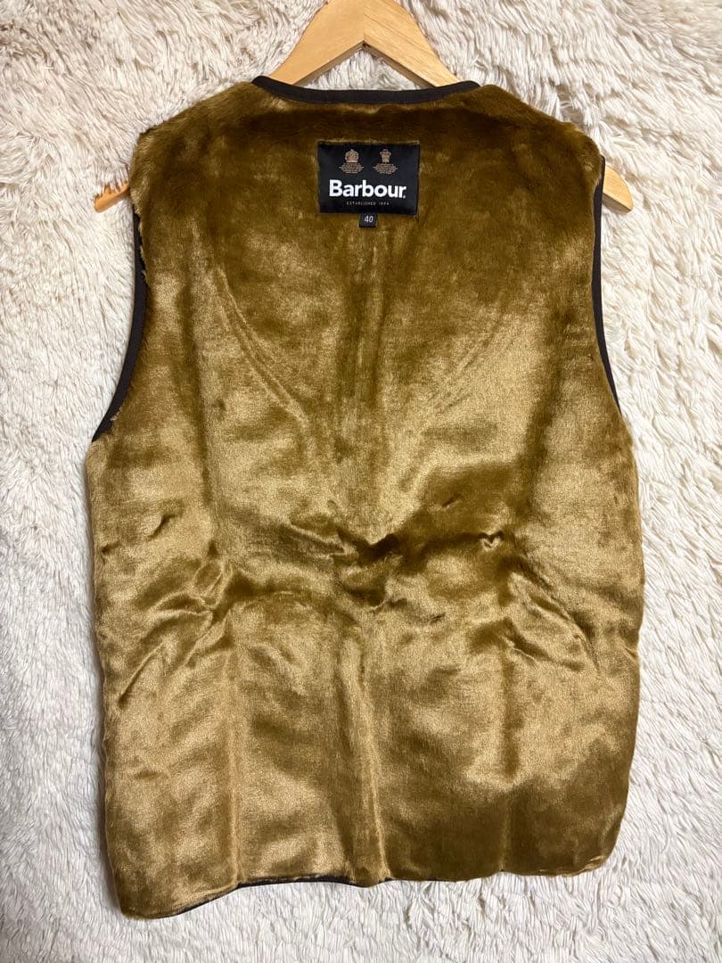新品 タグ付きBarbour ブラウン　ファーライナー インナーベスト 40