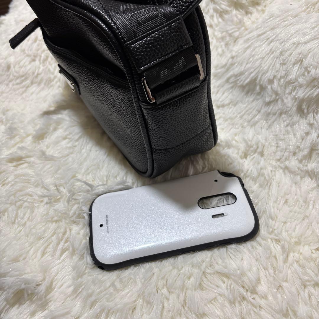 PRADA ブラックレザーショルダーバッグノベルティ