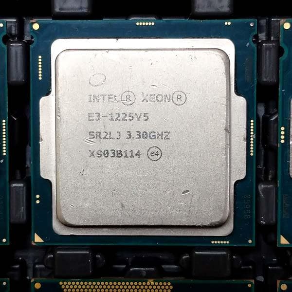 KN65-25ジャンクIntel E3-1225V2/V3/V5 1268LV3