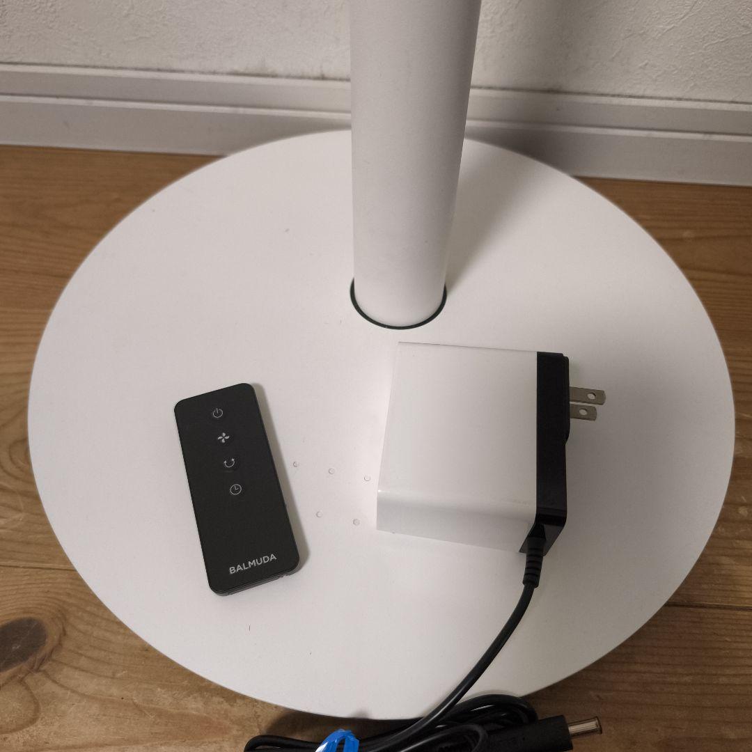 【美品】バルミューダ 扇風機 The Green Fan EGF-1600-WK