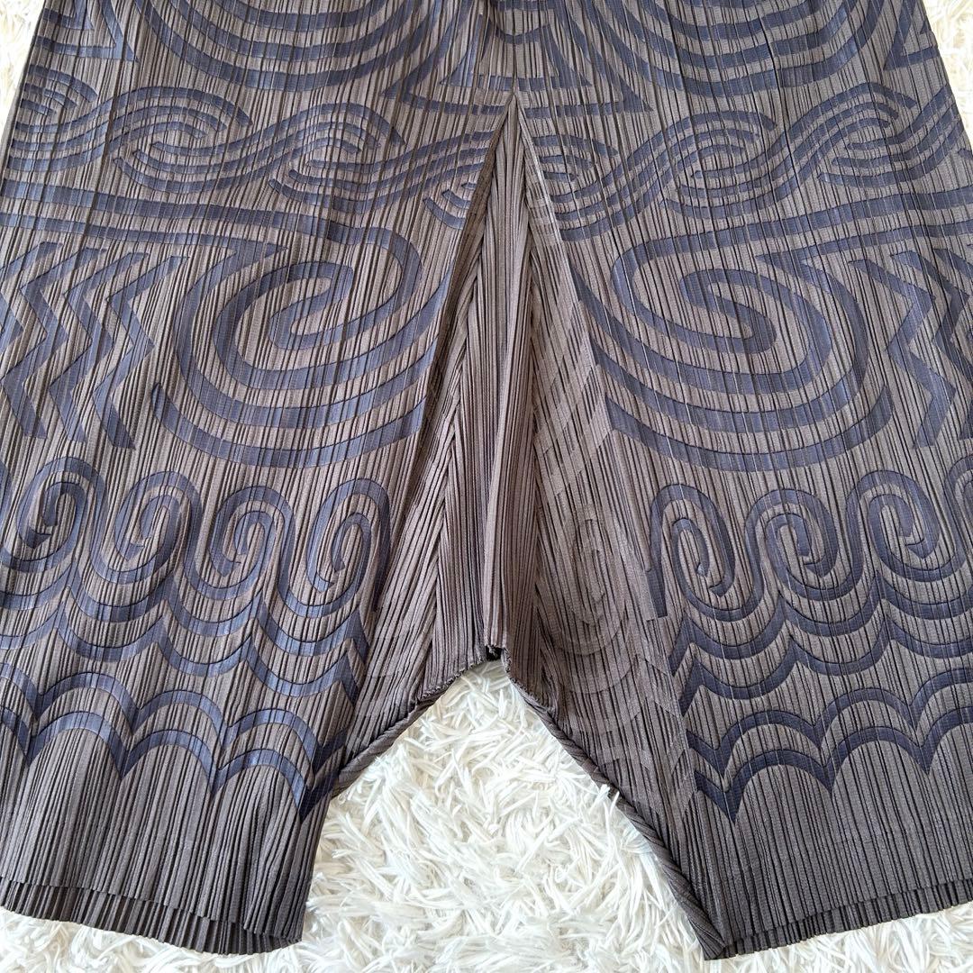 プリーツプリーズ イッセイミヤケ 変形 サルエルパンツ ポケットあり 総柄