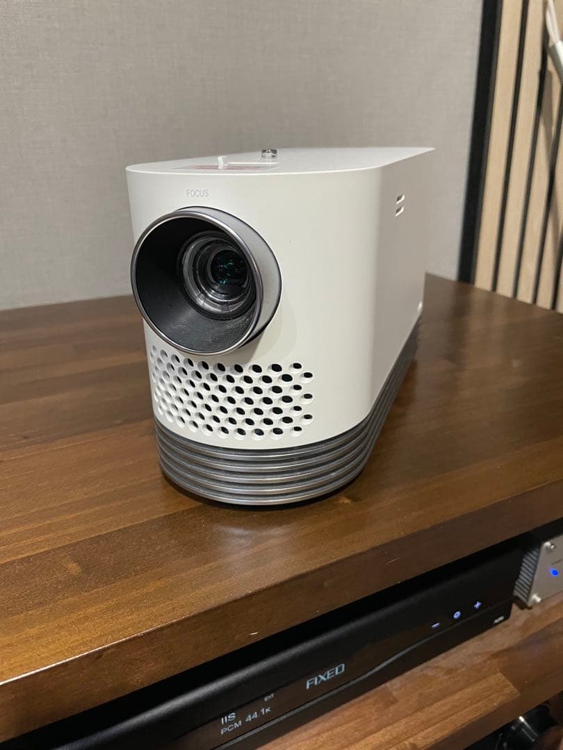 プロジェクター CineBeam HF80LS