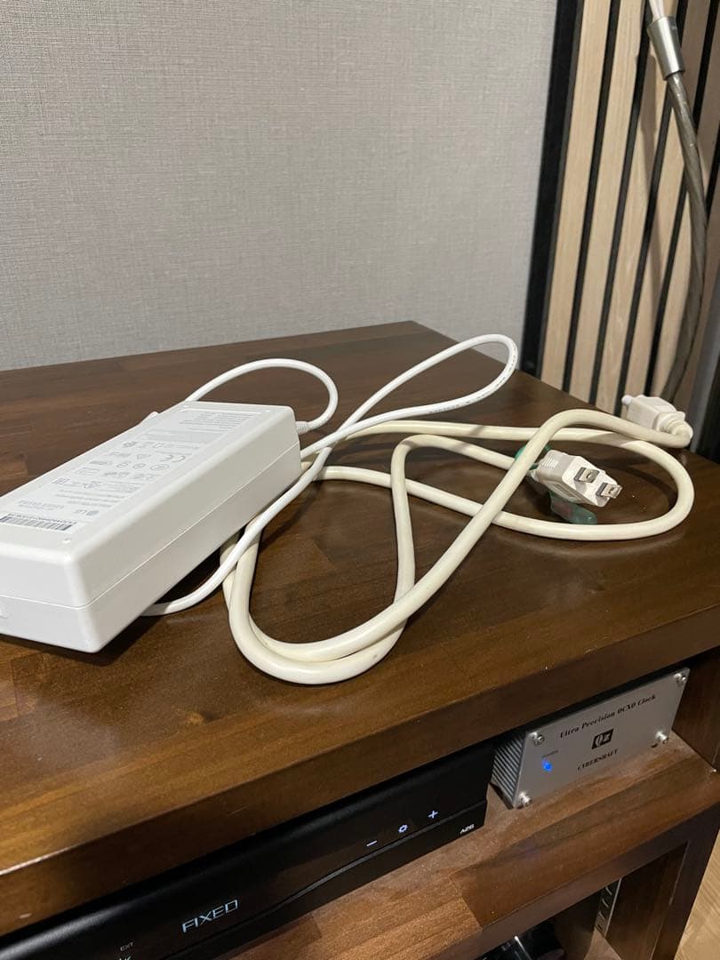 プロジェクター CineBeam HF80LS