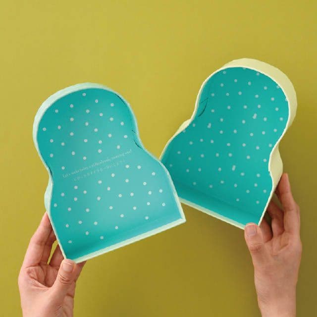 スノーマン貼箱とパティスリー貼箱とパウンドケーキ