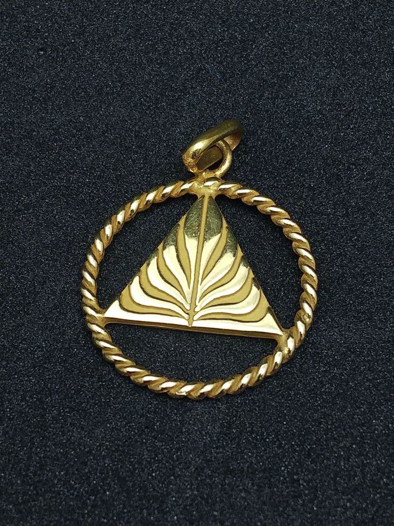 専用です。ESP科学研究所   K18  ペンダントトップ    約1.75g