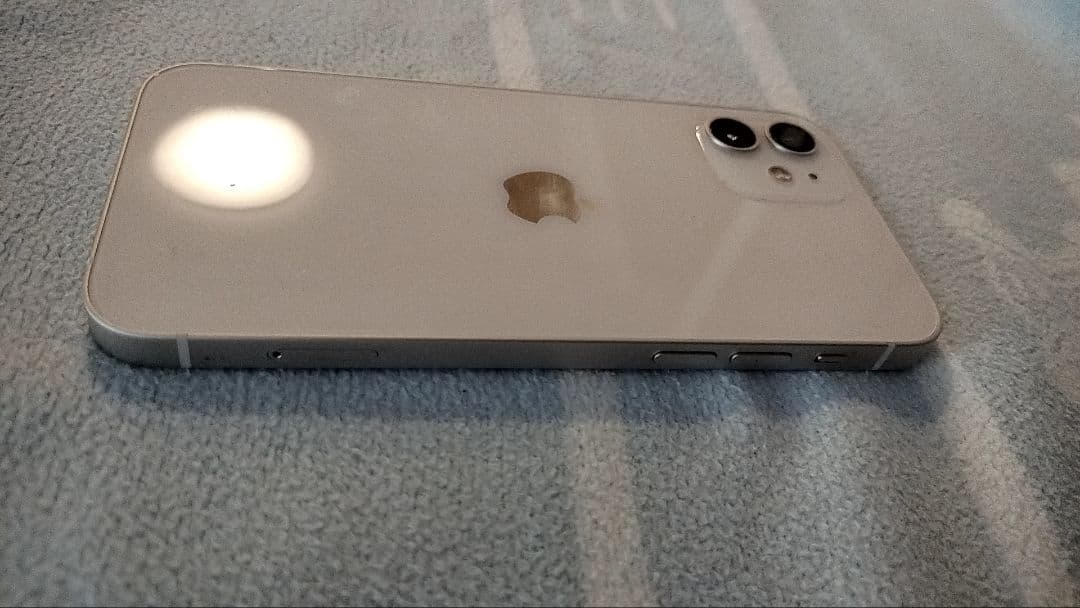 iPhone12 ホワイト SIMフリー　修復歴なし　箱　ケーブル付き