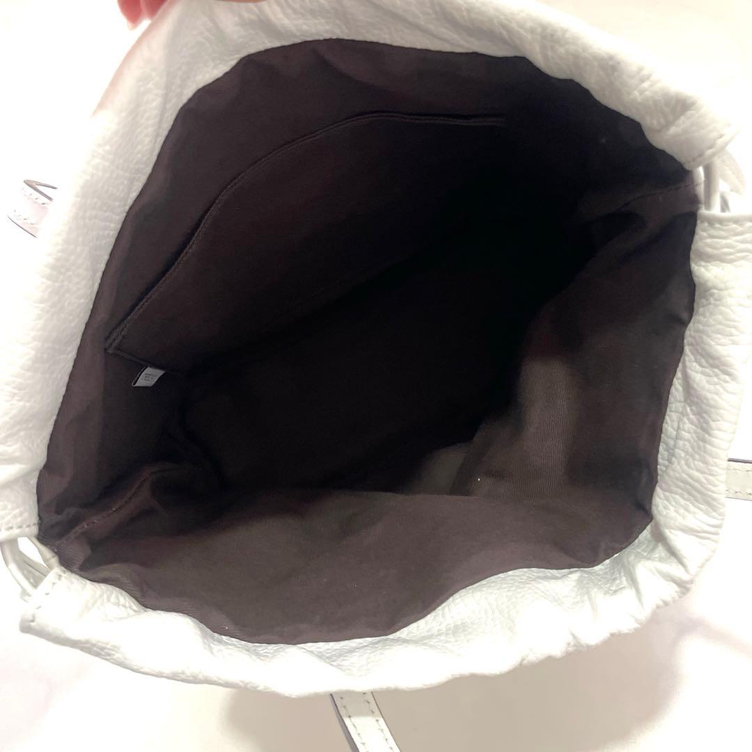 CREEZIAN ホワイトレザートートバッグ