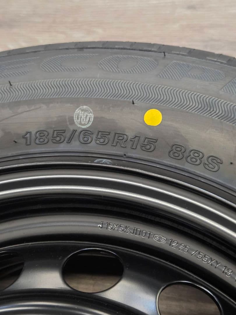 L20 新車外し シエンタ10系 185/65R15 タイヤ4本