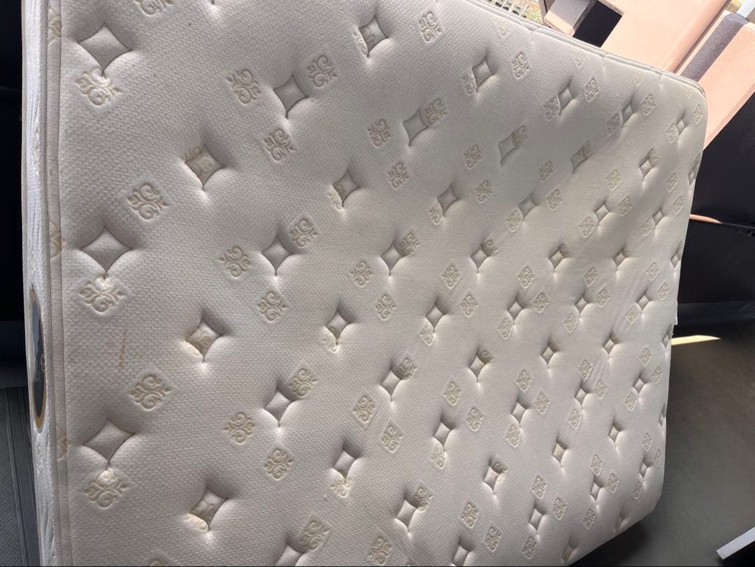 美品 シモンズ Simmons ビューティレスト　ゴールデンバリュー　プレミアム