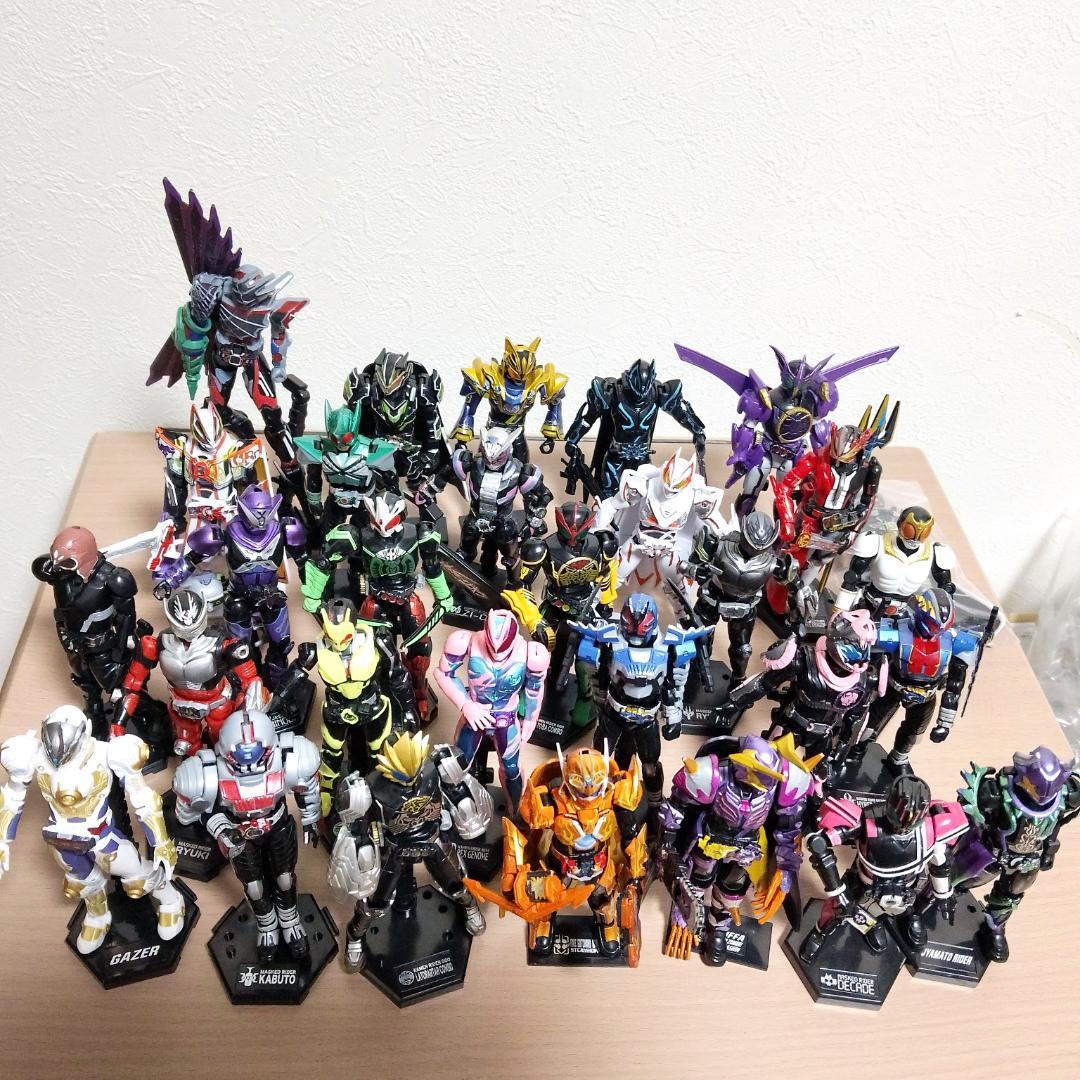 仮面ライダー装動　まとめ売り　本体36体　パーツ20個　JUNK　部品多数