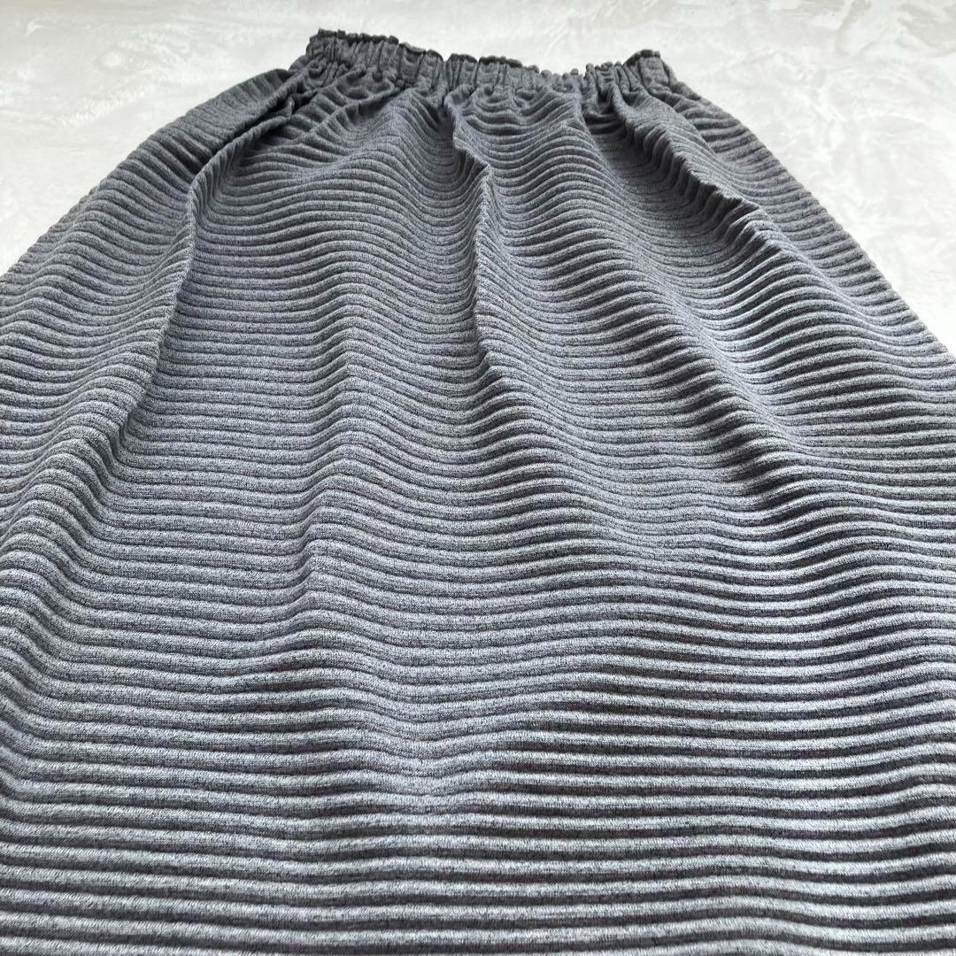 美品 イッセイミヤケme 縮絨プリーツ サルエルパンツ グレー