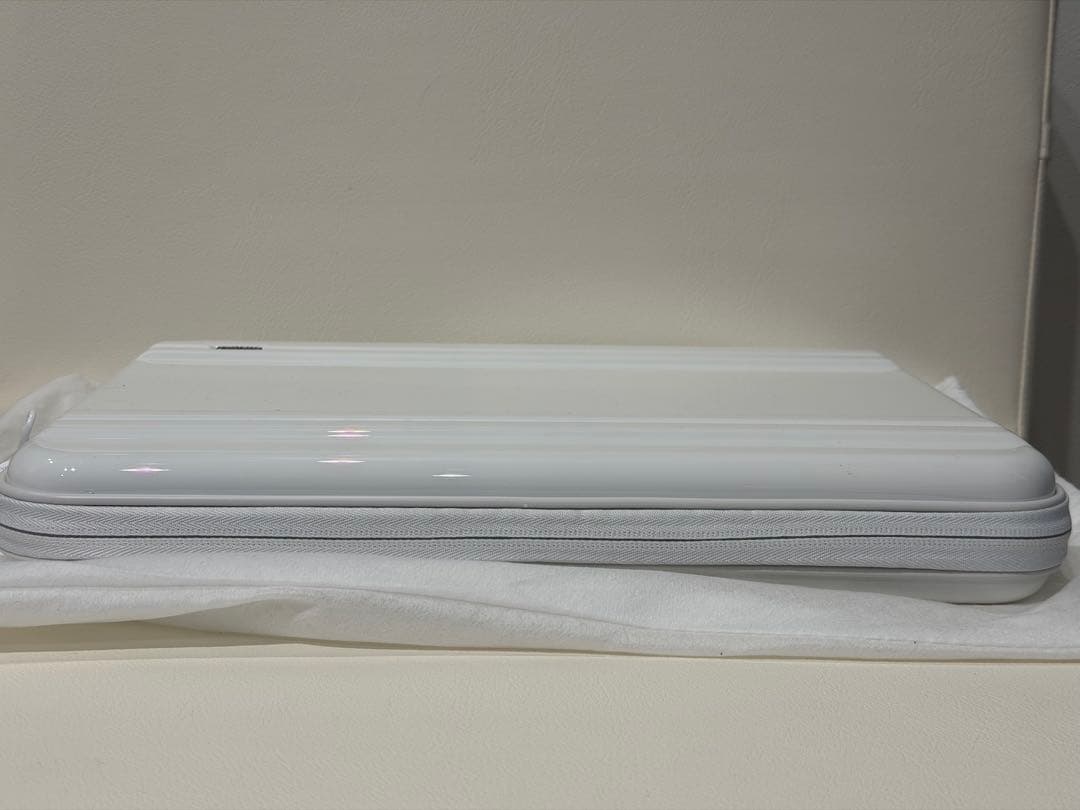 ZERO HALLIBURTON 13インチ用モバイルPCケース