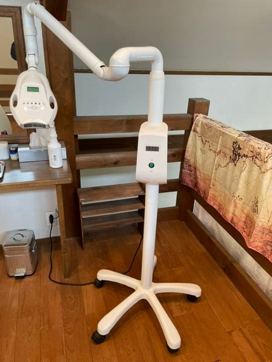 セルフホワイトニング　ホワイトニング機械