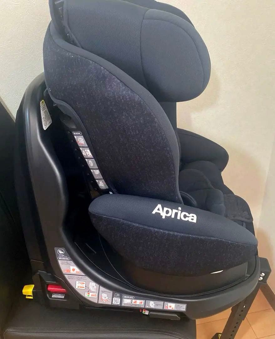 アップリカ　ディアターン　プラス　ISOFIXデニムブラック（BK）