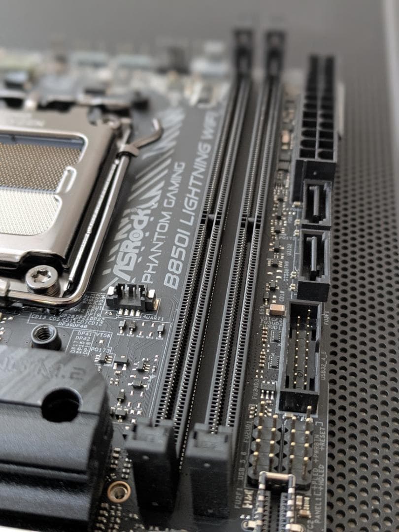 ASRock B850I Lightning WiFi 美品 正規保証あり