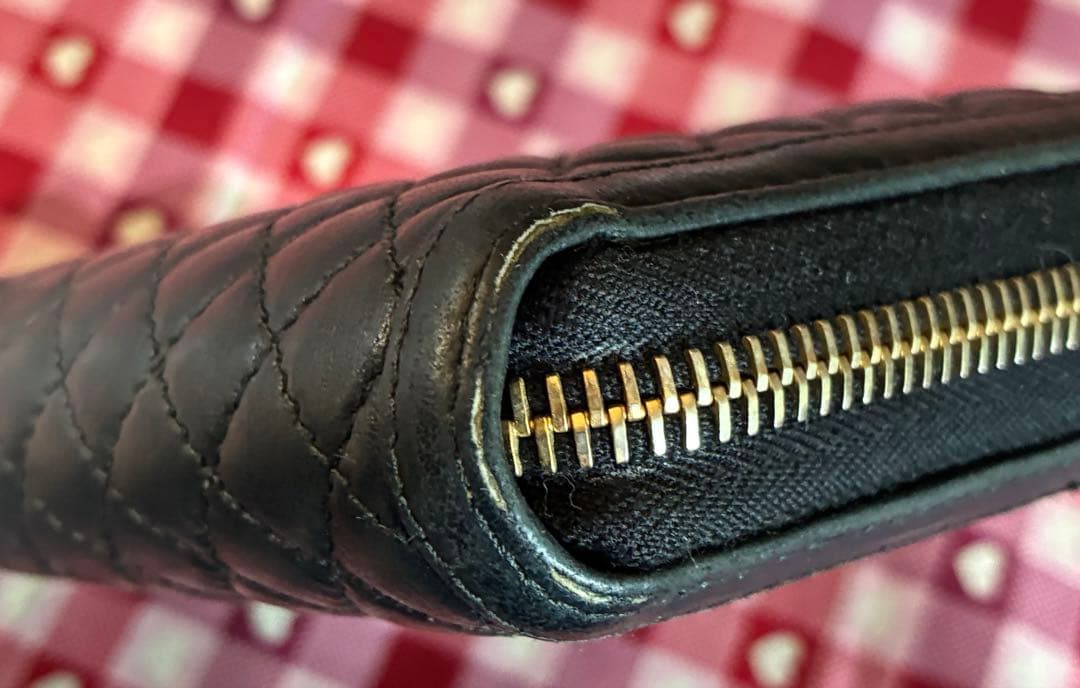 ⭐︎PRADA⭐︎ プラダ　キルティング　長財布　ラウンドファスナー　箱付き