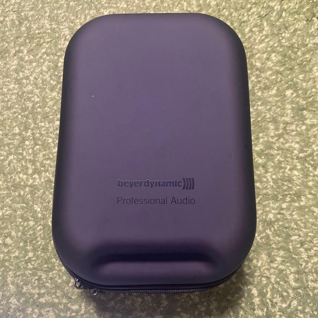Beyerdynamic DT1990PRO　開放型モニターヘッドホン