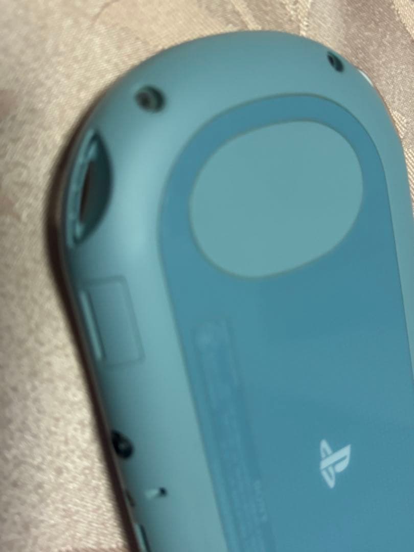 SONY ソニー　PSVITA PCH-2000 ライトブルーホワイト　本体